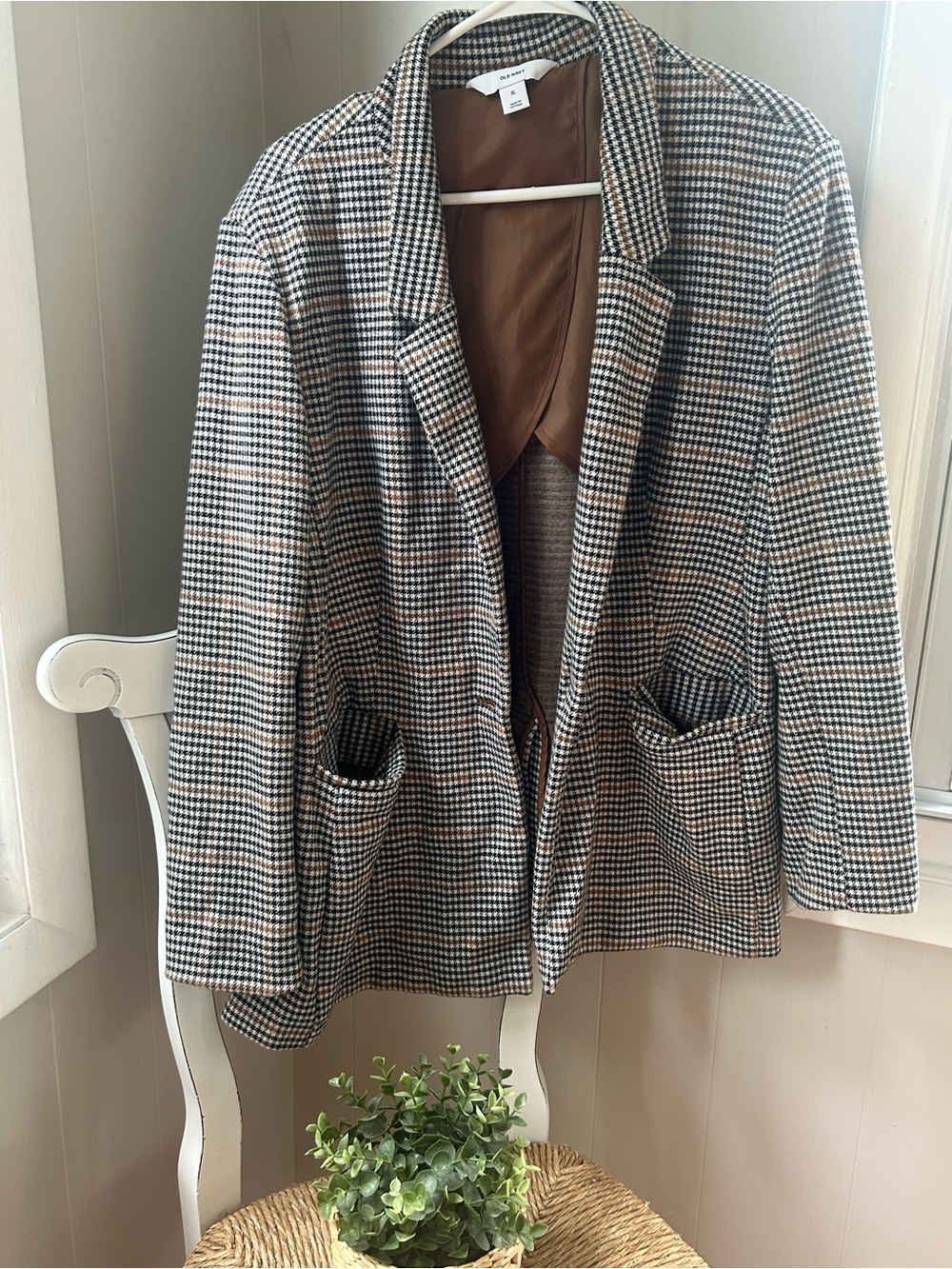 Old Navy Houndstooth Blazer in Black, Brown & White